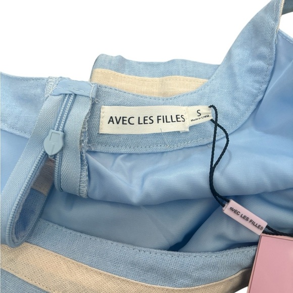 Avec Les Filles Linen Blend Crop Top In The Color Ice Blue Size Small NWT - Picture 6 of 6